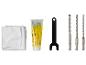 Un ensemble d'accessoires pour outils électriques, comprenant un chiffon, un tube de graisse, une clé et trois forets.