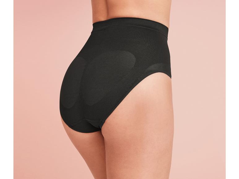 Culotte noire taille haute avec effet push-up.