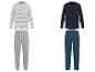 Deux ensembles de pyjamas pour hommes, l'un avec un haut rayé et un pantalon gris, l'autre avec un haut bleu uni et un pantalon rayé de Livergy.