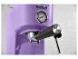 Une machine à expresso violette avec un bec vapeur.