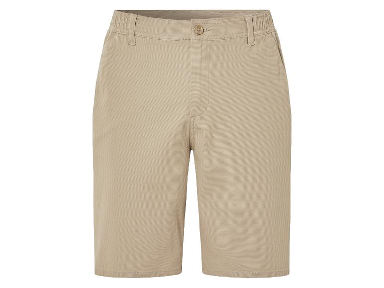 Shorts beige décontractés.