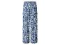 Pantalon bleu et blanc à motif ikat avec taille élastique.