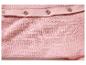 Gros plan sur un tissu de coton rose tricoté avec des boutons.