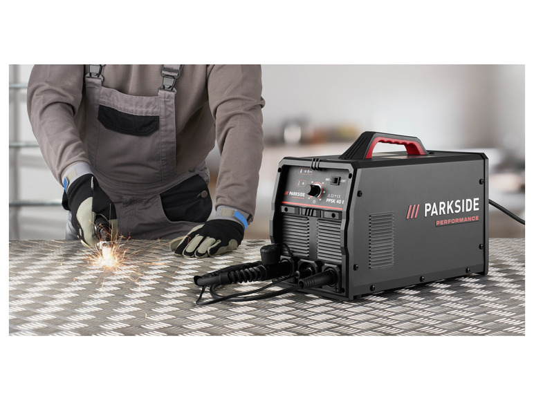 Un poste à souder Parkside Performance est utilisé pour souder du métal.