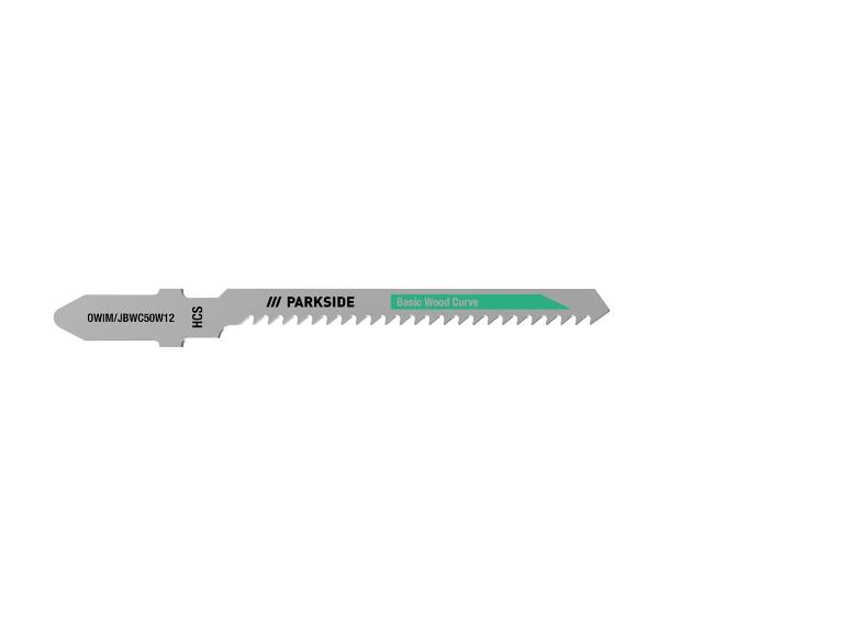 Une lame de scie Parkside pour le bois, adaptée pour couper les courbes.