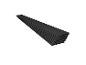 Piles de planches de bois composite noires avec section transversale creuse.
