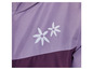 Veste lilas et violette avec des fleurs blanches