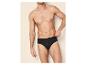 Homme torse nu en slip noir