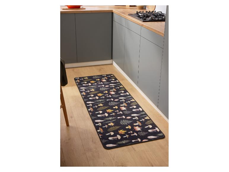 LIVARNO home Tapis de cuisine avec motif de champignons dans une cuisine.