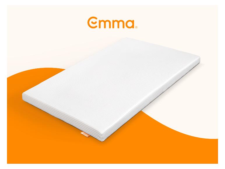Matelas blanc sur fond orange avec le texte 'Emma'.