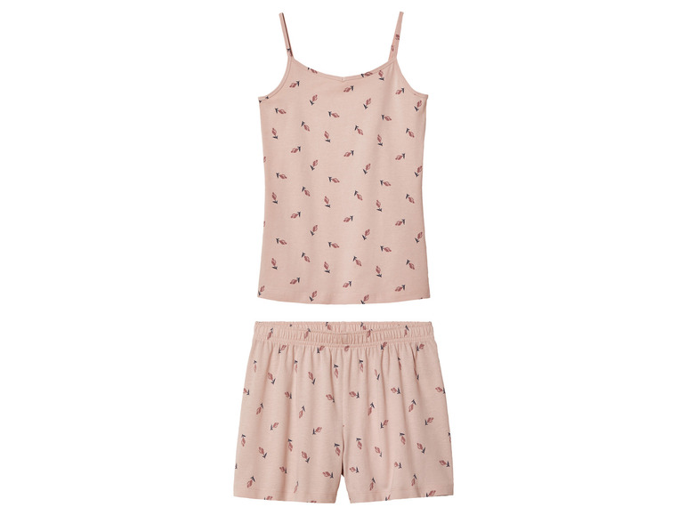 Un pyjama rose avec un motif floral.