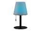 Lampe de table design, abat-jour bleu clair.