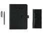 Carnet noir, stylos et chiffon de nettoyage.