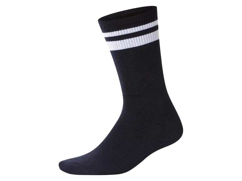 Chaussette noire avec deux rayures blanches en haut.