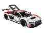 Une voiture de course Audi Sport blanche, construite avec des briques LEGO.