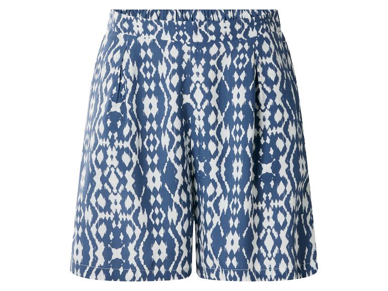 Shorts larges pour femme à imprimé ikat bleu et blanc.