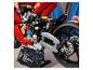 Gros plan d'une moto LEGO Technic Ducati Panigale V4 R rouge.