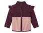 Une veste en polaire rose et violette à volants