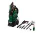Nettoyeur haute pression Parkside avec accessoires : lance, brosse rotative et flacon de détergent.