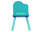 Une chaise d'enfant bleue et turquoise à quatre pieds.