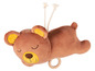Un ours en peluche brun avec un anneau en bois et des cordes.
