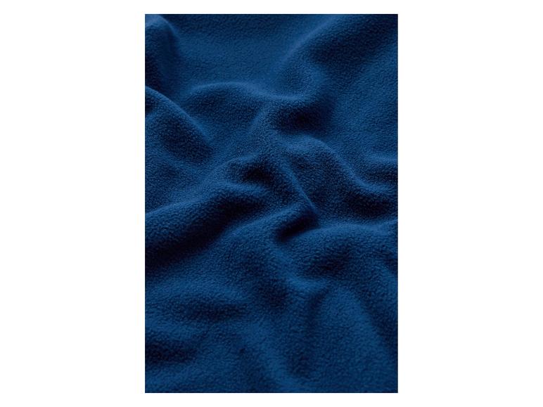 Tissu polaire bleu foncé avec des plis doux.