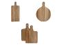 Planches à découper rondes et rectangulaires en bois.