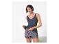 Haut et short de nuit : confort et style floral.