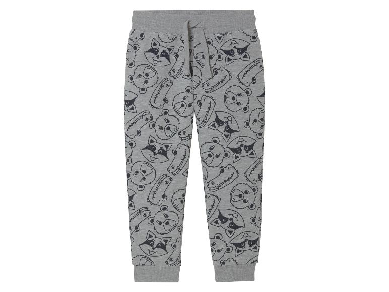 Jogging enfant gris à motifs animaux : ratons laveurs, ours et crocodiles.