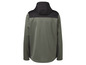 Une veste softshell verte à capuche