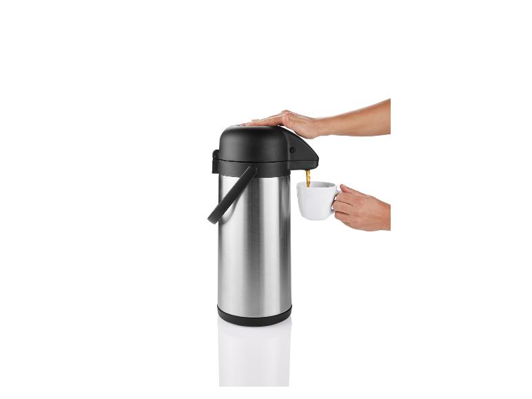 Verseuse isotherme et tasse à café : service de boisson chaud.