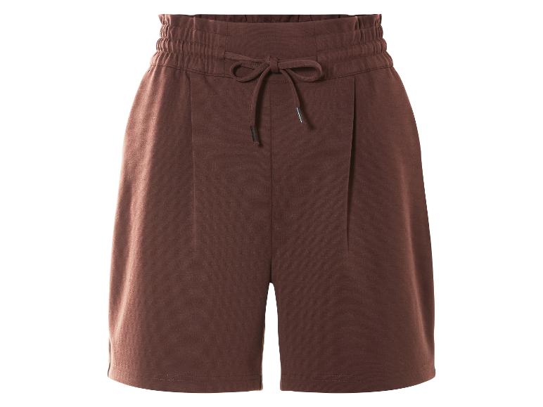 Shorts bruns à cordon de serrage.