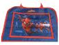 Un sac bleu avec des bordures rouges et une image de Spider-Man.