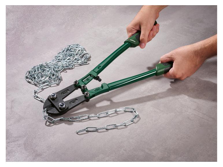 Coupe-boulons Parkside verts avec une chaîne métallique sur une surface grise
