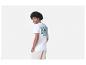 T-shirt blanc avec inscription "Vacay Mode On" et style rétro.