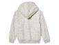 Un sweat-shirt gris à capuche et manches longues.
