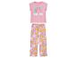Un pyjama rose avec un motif d'arc-en-ciel et de nuages