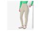 Leggings beiges avec des baskets blanches.