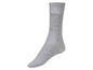 Une chaussette grise pour homme.