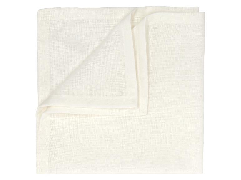 Serviette ou torchon en lin blanc plié