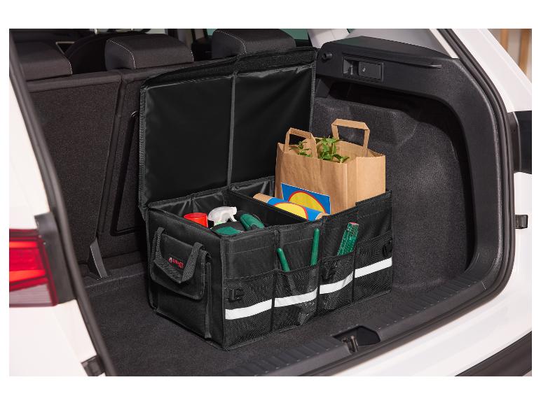Organisateur de coffre premium ULTIMATE SPEED® avec couvercle dans un coffre de voiture.