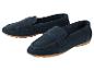 Deux paires de mocassins en daim bleu.