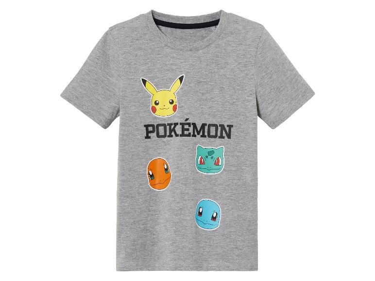 Un T-shirt gris Pokémon avec Pikachu, Bulbizarre, Salamèche et Carapuce.