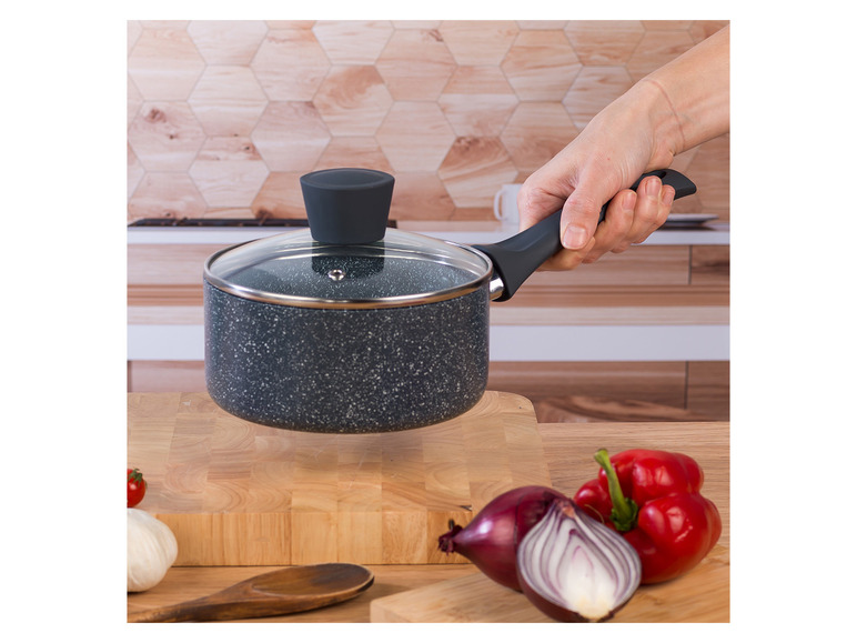 Aller en mode plein écran : Russell Hobbs Wok, casserole à manche, sauteuse ou casserole, Aluminium Nightfall Collection Blue Marble  - Image 48