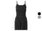 Combishort noir à fines bretelles et taille élastiquée, avec options unies et à motifs.
