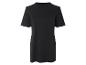 Robe t-shirt noire, vêtement simple et élégant.