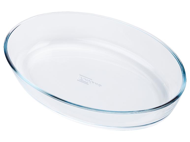 Plat à four ovale en verre Pyrex.