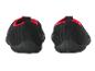 Paire de chaussures noires et rouges.