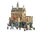 LEGO Harry Potter avec le château de Poudlard, des sorciers et un géant.
