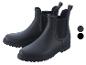 Deux paires de bottes de pluie bleues avec des panneaux latéraux élastiques.